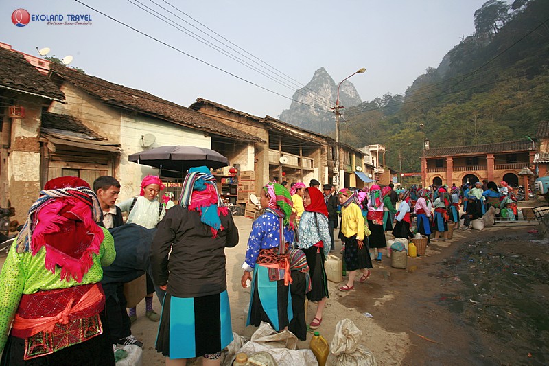 Hagiang, plateaux karstique Dong Van, marché Meo Vac